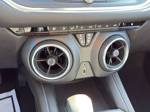 Used 2024 Chevrolet Blazer LT image 21