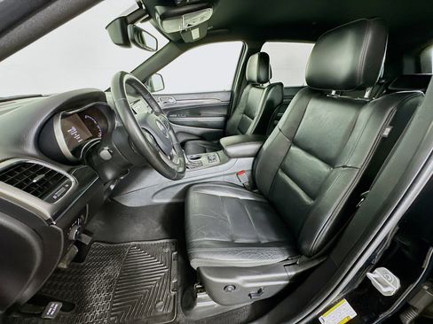 Used 2019 Jeep Grand Cherokee Limited image 13