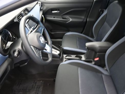 New 2025 Nissan Versa SV w/ Trunk Package image 10