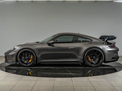Certified 2022 Porsche 911 GT3 RWD image 2