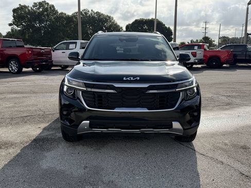 Used 2025 Kia Seltos S AWD/4WD image 3
