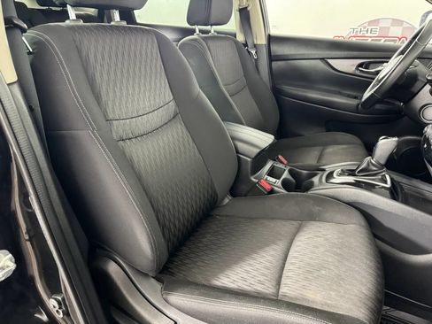 Used 2020 Nissan Rogue SV AWD/4WD image 32