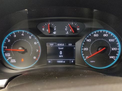 Used 2021 Chevrolet Traverse LS FWD image 23
