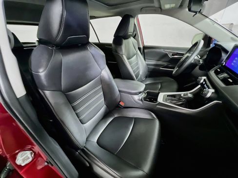 Used 2023 Toyota RAV4 XLE Premium FWD image 30