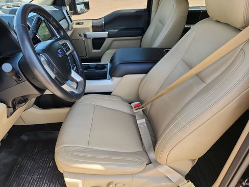 Used 2018 Ford F250 Lariat w/ Lariat Value Package image 9