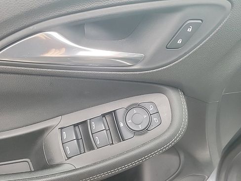 Certified 2021 Buick Encore GX Preferred w/ Cold Weather Comfort Package image 21