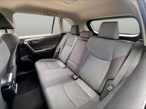 Used 2024 Toyota RAV4 XLE FWD image 20