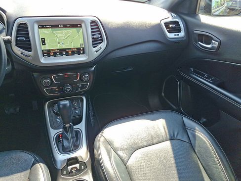 Certified 2021 Jeep Compass Latitude AWD/4WD image 11