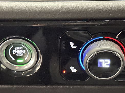 Used 2023 Chevrolet Silverado 1500 LT image 30