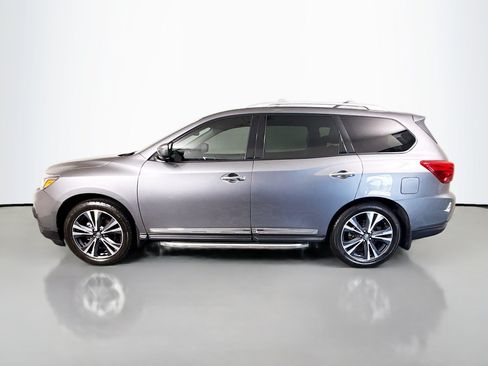 Used 2020 Nissan Pathfinder Platinum FWD image 6