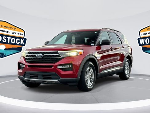 Used 2020 Ford Explorer XLT w/ Equipment Group 202A image 1