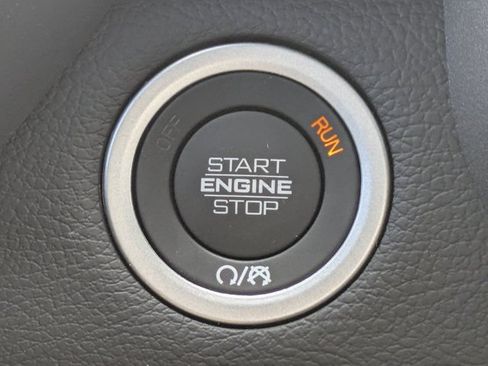New 2026 RAM 2500 Laramie AWD/4WD image 29