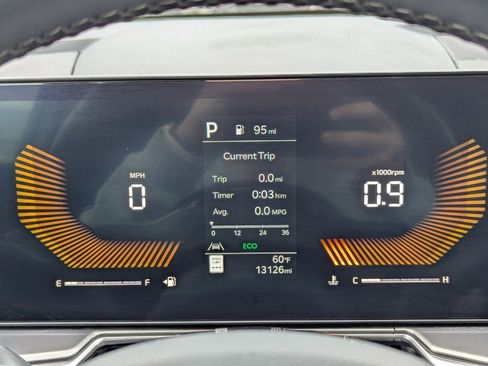 Used 2025 Kia Sorento S FWD image 11
