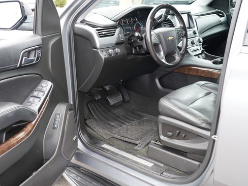 Used 2018 Chevrolet Tahoe LT image 13