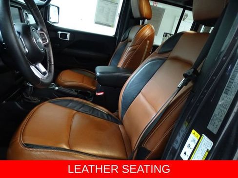 Used 2020 Jeep Wrangler Unlimited Sahara AWD/4WD image 2
