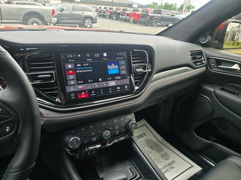 Used 2022 Dodge Durango R/T AWD/4WD image 19