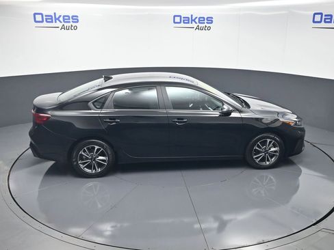 Certified 2024 Kia Forte LXS w/ LXS Technology Package FWD image 50