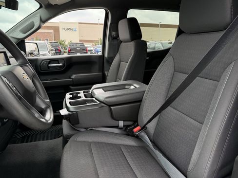 Used 2024 Chevrolet Silverado 1500 Custom image 21