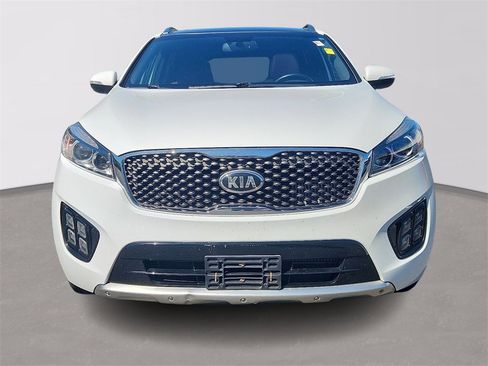 Used 2016 Kia Sorento SX image 2