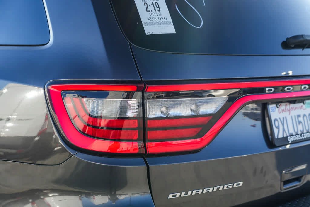 Used 2019 Dodge Durango SXT w/ 3rd Row Seating Group RWD image 9
