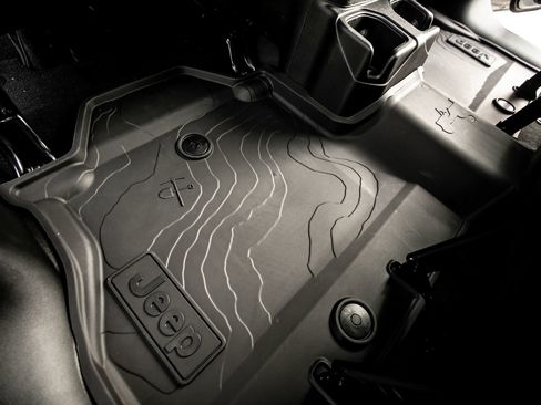 New 2025 Jeep Wrangler Unlimited Sport AWD/4WD image 31