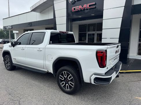 Certified 2023 GMC Sierra 1500 AT4 w/ Technology Package AWD/4WD image 4
