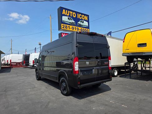 Used 2022 RAM ProMaster 2500 w/ Interior LED Lighting Group FWD image 27