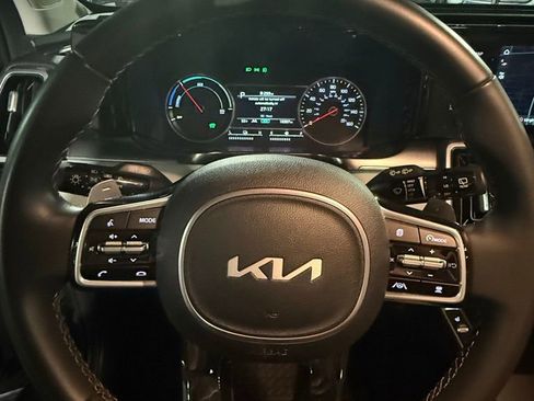 Certified 2024 Kia Sorento EX image 13