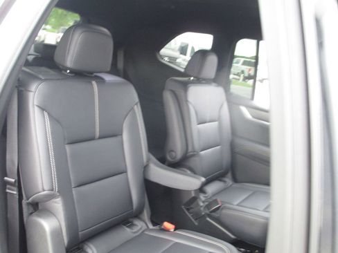 Used 2026 GMC Acadia Elevation w/ Black Edition AWD/4WD image 26