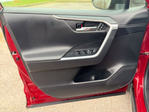 Used 2021 Toyota RAV4 Limited w/ Limited Grade Weather Package image 10