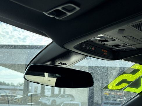 Used 2025 Cadillac XT5 Premium Luxury image 27