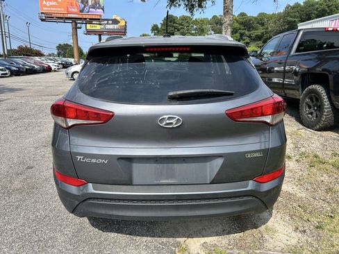 Used 2016 Hyundai Tucson SE w/ Option Group 02 FWD image 6