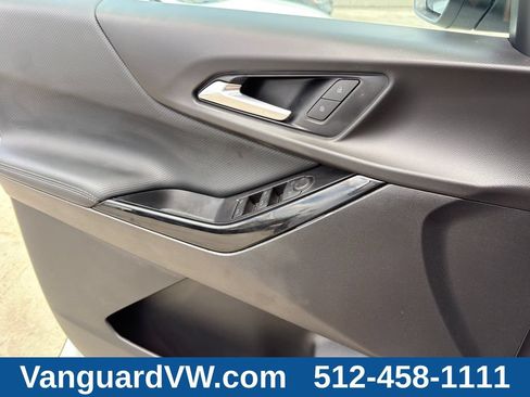 Used 2026 Chevrolet Equinox LT AWD/4WD image 22