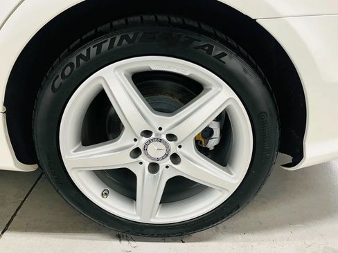 Used 2012 Mercedes-Benz CLS 550 image 23