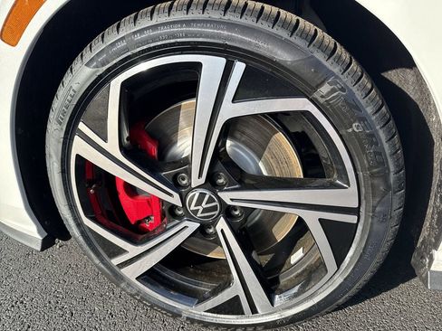 New 2026 Volkswagen GTI SE FWD image 8