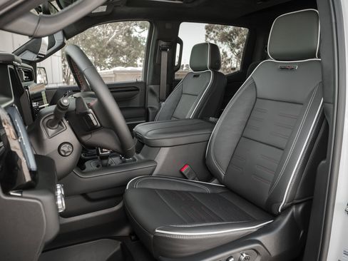 New 2026 GMC Sierra 1500 AT4X image 18