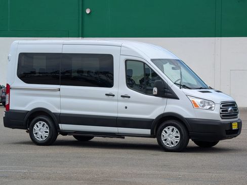 Used 2019 Ford Transit 150 XLT RWD image 1