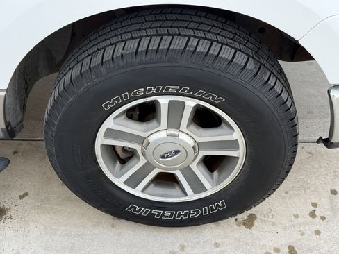 Used 2006 Ford F150 STX image 14