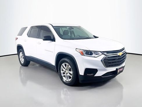 Used 2019 Chevrolet Traverse LS AWD/4WD image 2