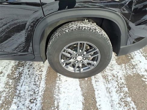 Used 2025 GMC Acadia Elevation image 21