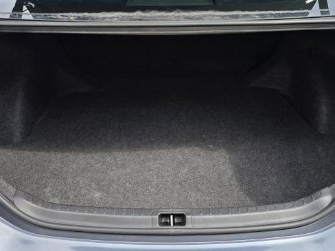Used 2017 Toyota Corolla SE FWD image 33