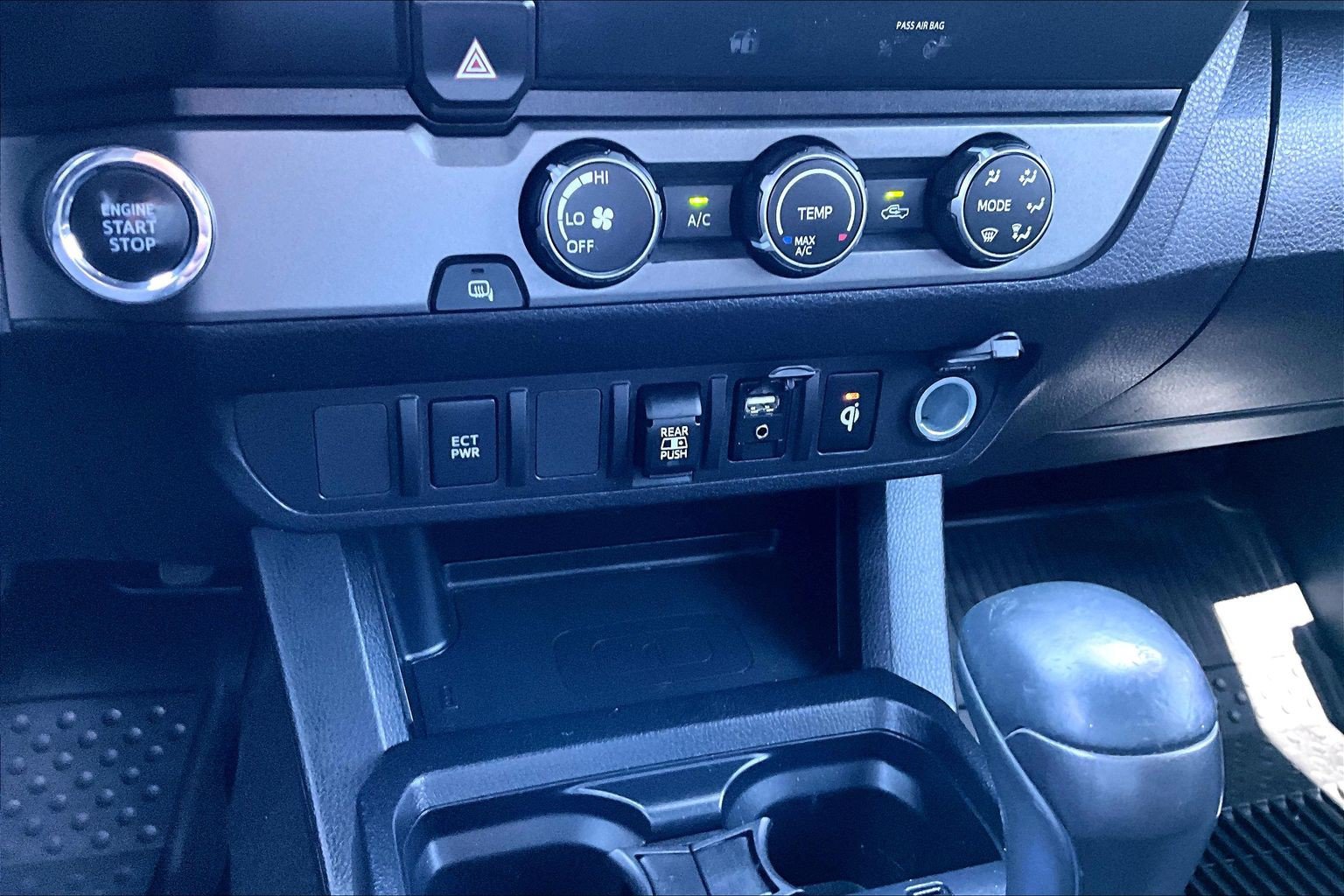 Used 2019 Toyota Tacoma TRD Sport RWD image 24