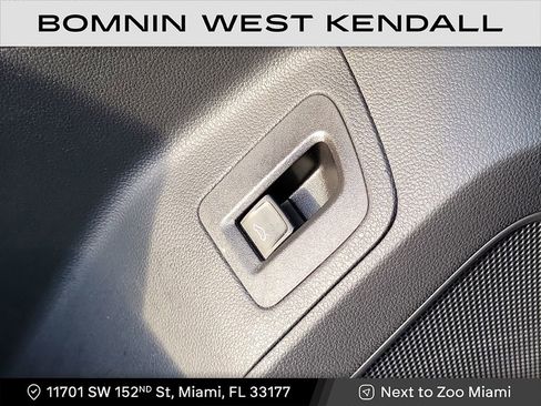 Used 2022 Volkswagen Atlas SEL image 32