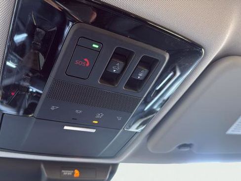 New 2026 Mitsubishi Outlander FWD image 19