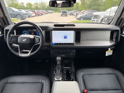 New 2026 Ford Bronco Outer Banks AWD/4WD image 14
