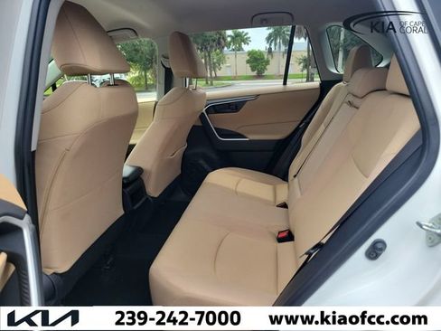 Used 2020 Toyota RAV4 LE w/ All Weather Liner Package AWD/4WD image 12