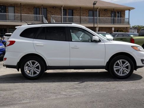Used 2010 Hyundai Santa Fe SE FWD image 16