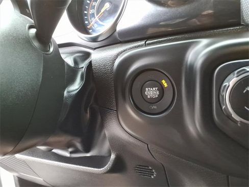 Used 2023 Jeep Wrangler Altitude image 22