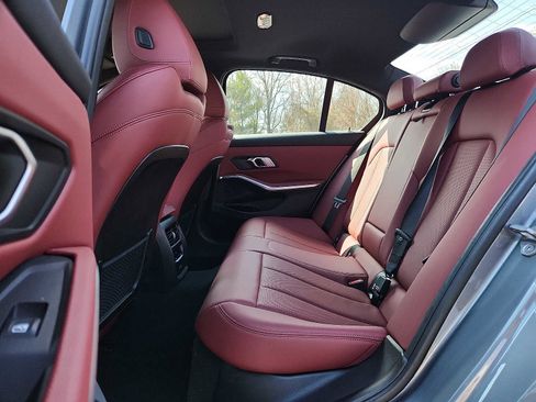 Used 2023 BMW 330e xDrive w/ Premium Package image 10