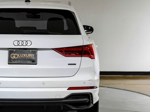 Used 2024 Audi Q3 2.0T Premium w/ Convenience Package image 49